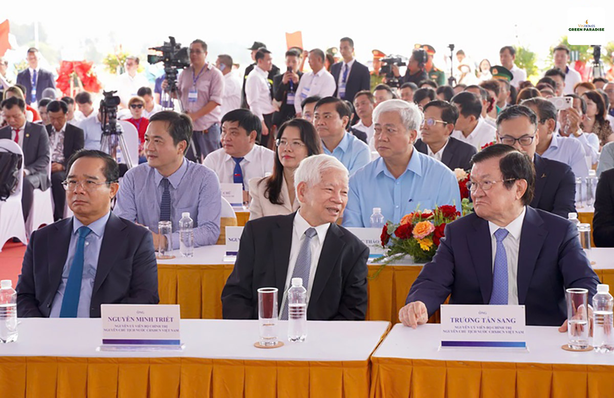 can bo tham du le khoi cong vinhomes can gio