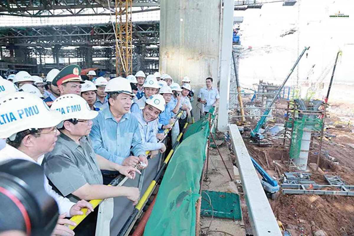 hinh anh thu tuong chinh phu khao sat tien do san bay long thanh