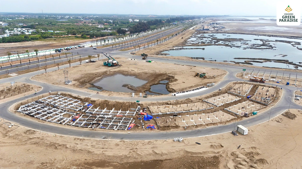 hinh anh thi cong phan khu vinh tien vinhomes can gio